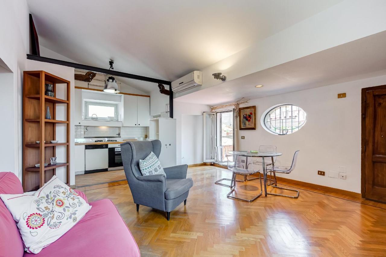 Colosseum Terrace Penthouse ローマ エクステリア 写真